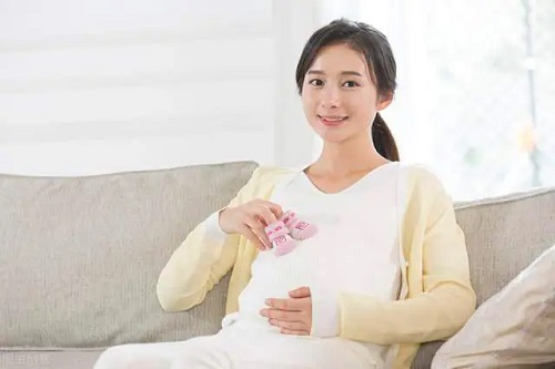 试管婴儿单胎移植后有可能变成吗？